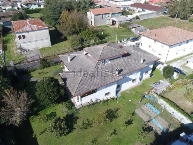Casa in vendita a Taglio Di Po, Veneto