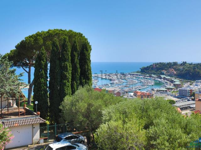 Casa in vendita a Cantalupo, Varazze