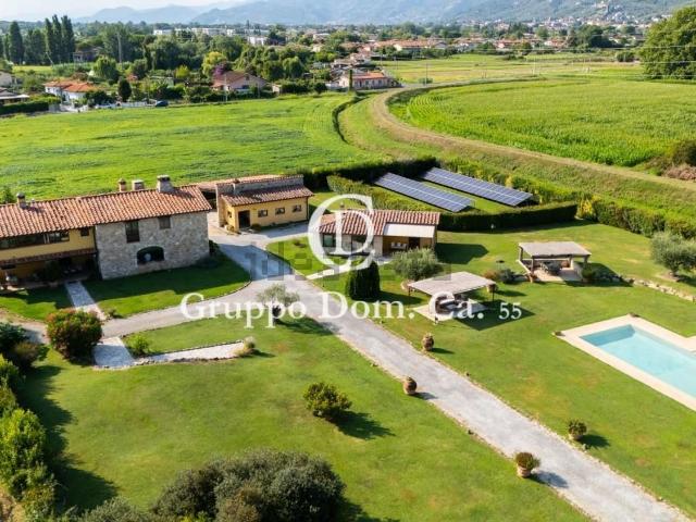 Casa in vendita a Tonfano, Toscana