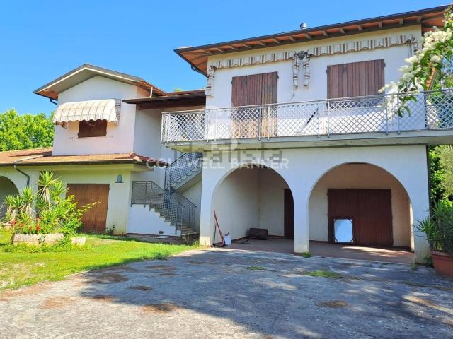 Casa in vendita a Tonfano, Toscana