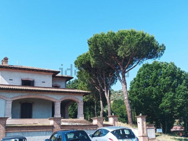 Casa in vendita a Bettona, Umbria