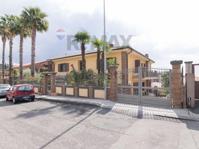 Casa in vendita a Borrello, Belpasso