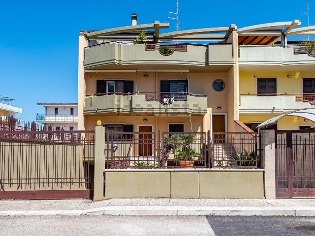 Casa in vendita a Puglia, Bari