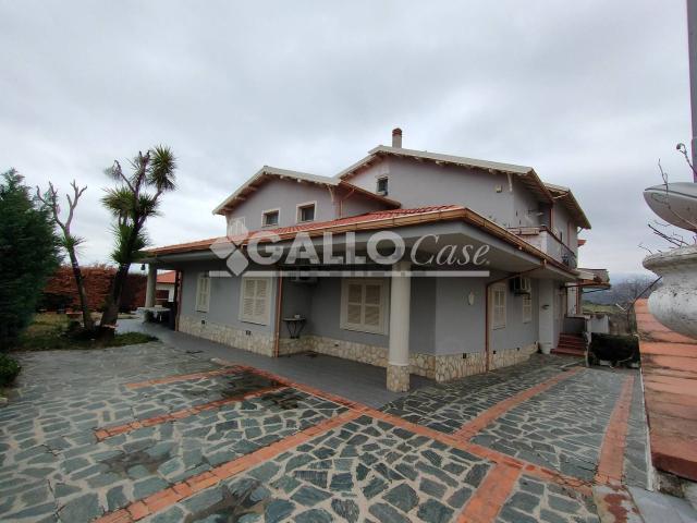 Casa in vendita a Calabria, Cosenza