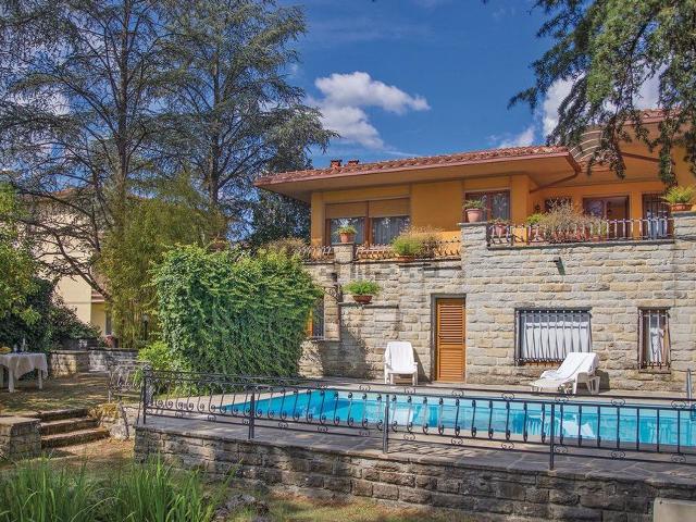 Casa in vendita a Vicchio, Toscana