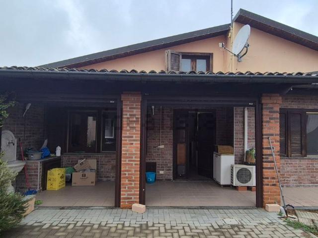Casa in vendita a Palestro, Pavia
