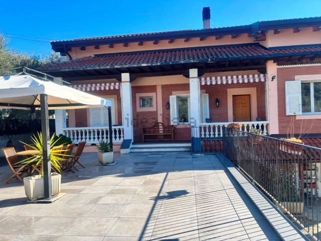Casa in vendita a Imperia, Liguria