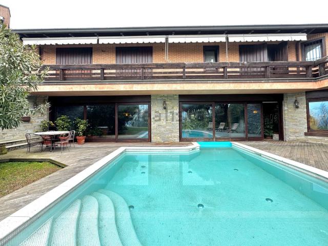 Casa in vendita a Chieri, Torino