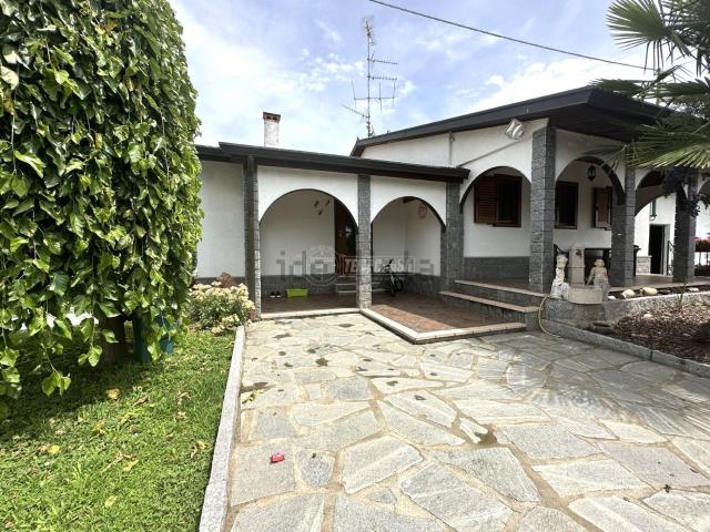 Casa in vendita a San Giacomo, Candelo