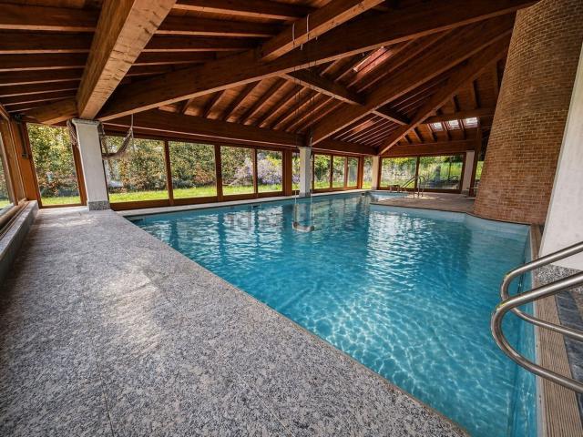 Casa in vendita a Crevenna, Erba