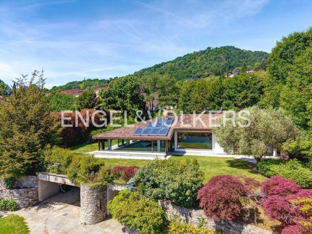 Casa in vendita a Crevenna, Erba