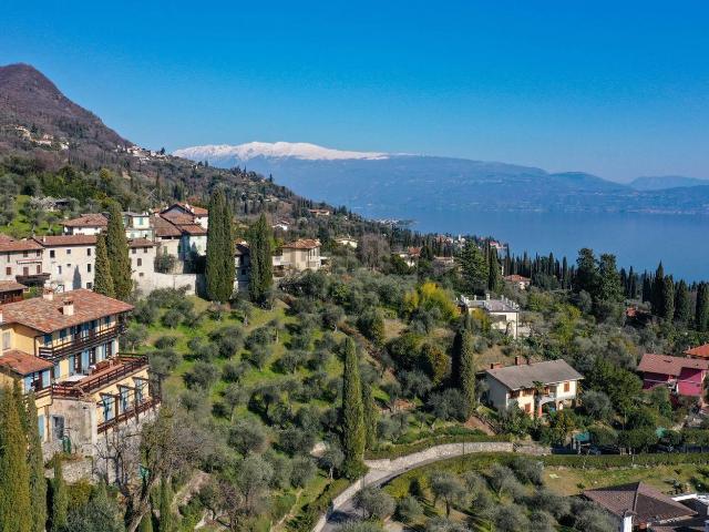 Casa in vendita a Comunità Montana Parco Alto Garda bresciano, Gardone Riviera