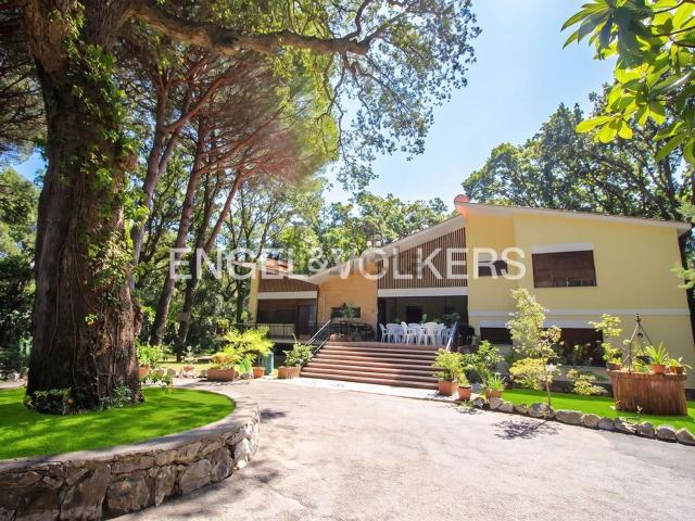 Casa in vendita a Mezzomonte, Sabaudia