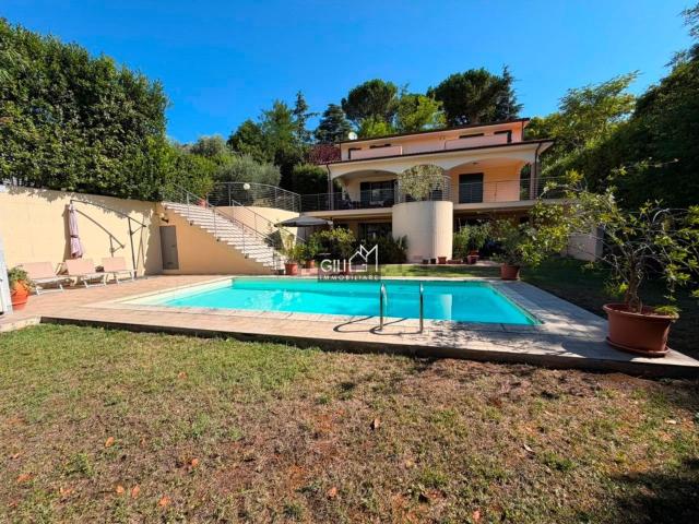 Casa in vendita a Marche, Pesaro E Urbino