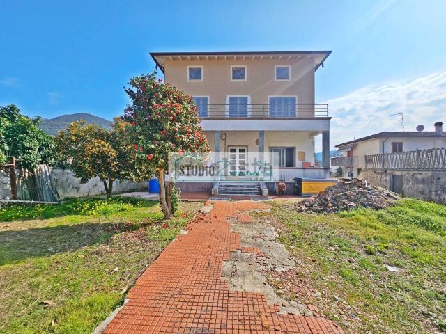Casa in vendita a Massarosa, Toscana
