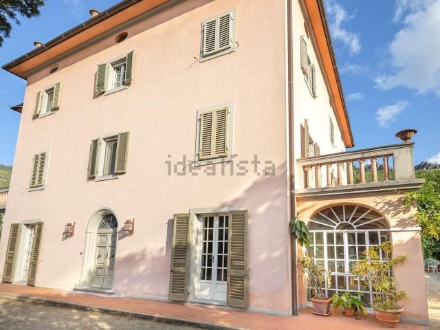 Casa in vendita a Montemagno, Calci