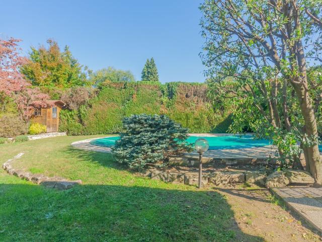 Casa in vendita a Villaggio Trieste, Cantù