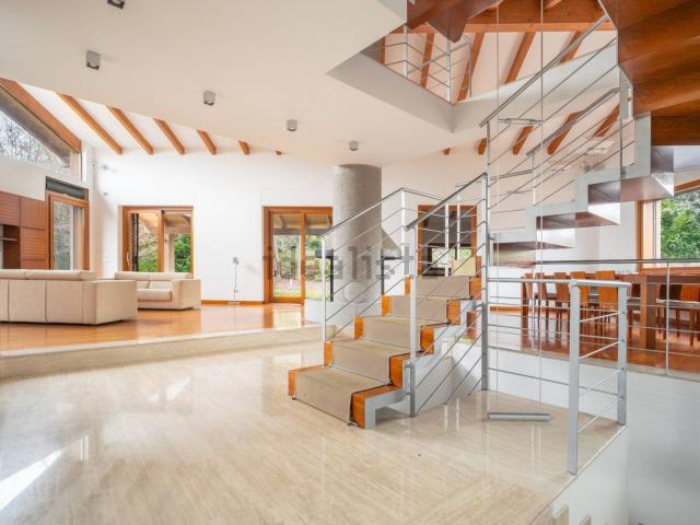 Casa in vendita a Sartirana, Merate