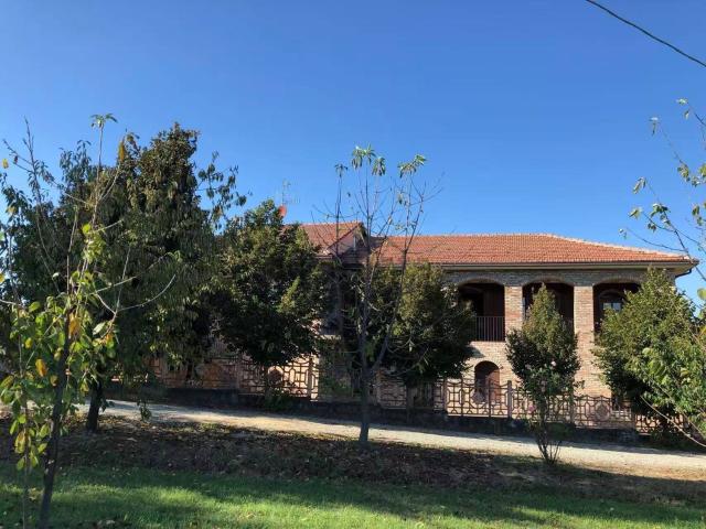Casa in vendita a Piemonte, Asti