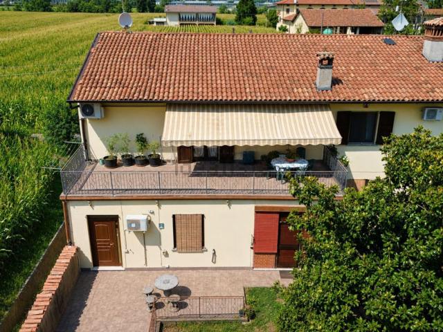 Casa in vendita a Chiari, Lombardia