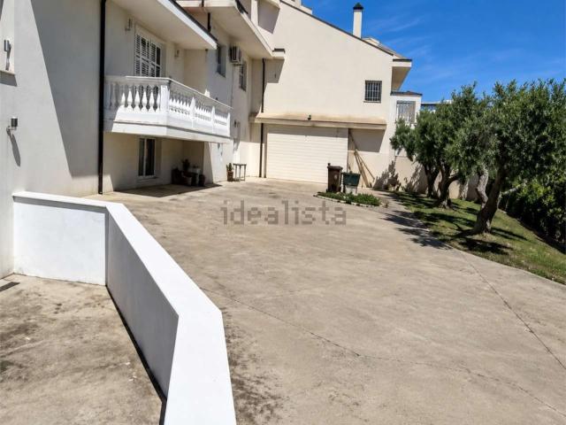 Casa in vendita a Città Sant'Angelo, Pescara