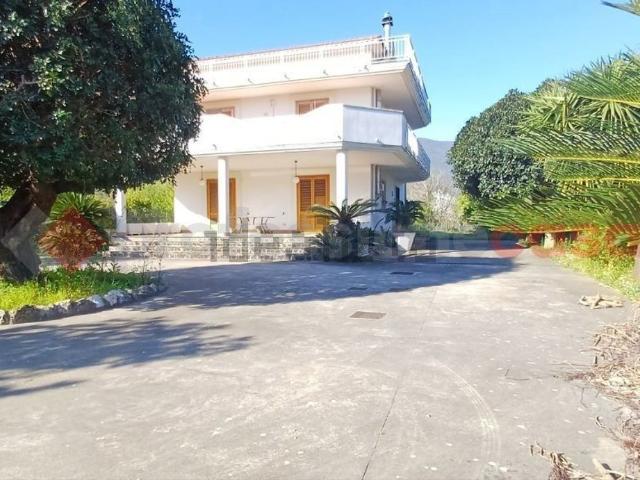 Casa in vendita a Camerelle, Nocera Superiore
