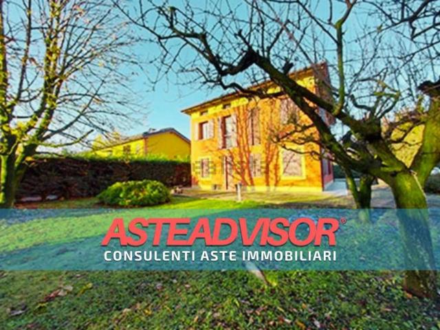 Casa in vendita a Tre Olmi, Modena