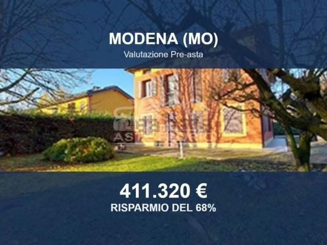 Casa in vendita a Tre Olmi, Modena