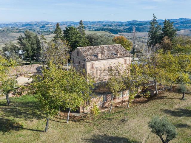 Casa in vendita a Marche, Fermo