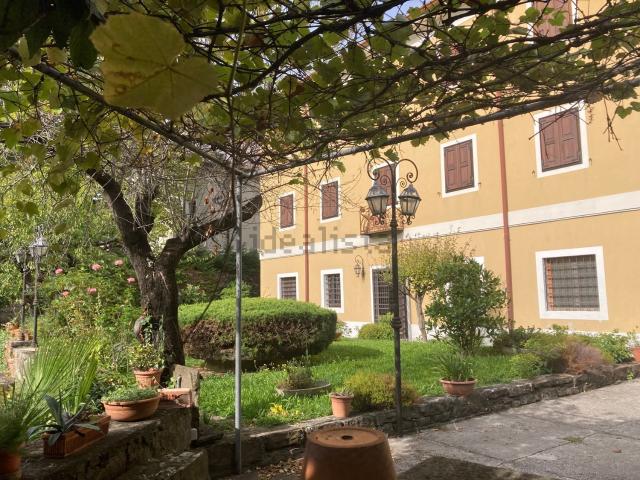 Casa in vendita a Barriera Vecchia, Trieste