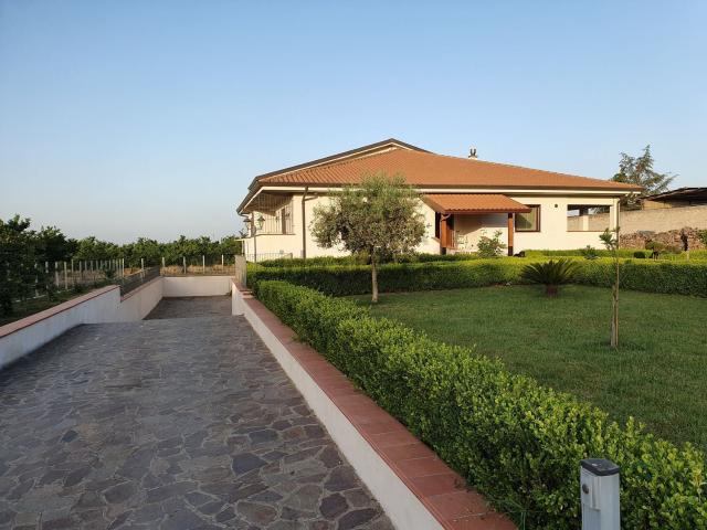 Casa in vendita a Teano, Campania
