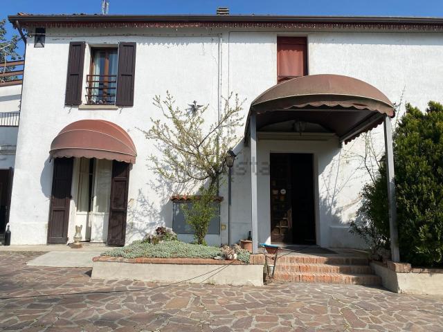 Casa in vendita a Nuovo Circondario Imolese, Imola
