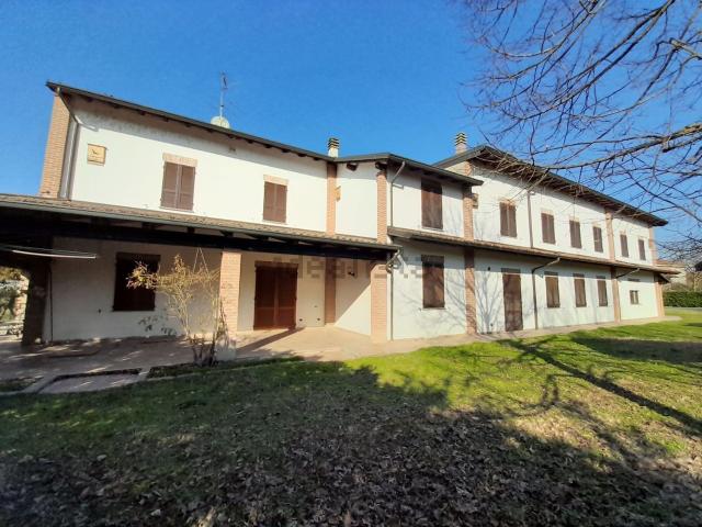 Casa in vendita a Castelletto Di Branduzzo, Lombardia