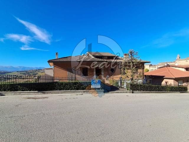 Casa in vendita a Marche, Fermo
