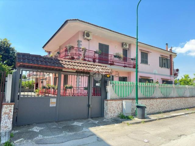 Casa in vendita a Cittadella di Casoria, Casoria