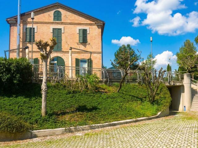 Casa in vendita a Marche, Ancona