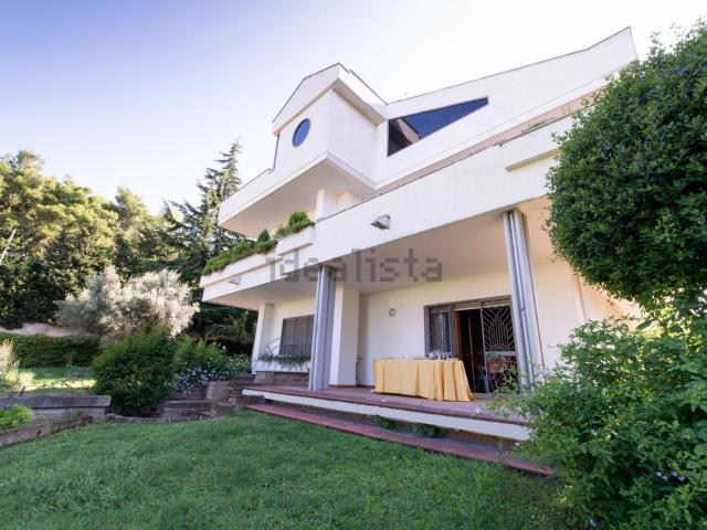 Casa in vendita a Villa Canonico, Montesilvano
