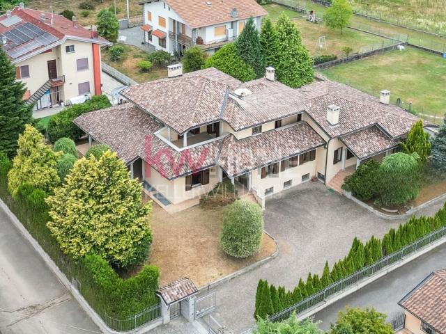 Casa in vendita a Auzate, Gozzano