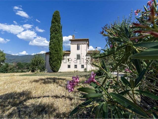 Casa in vendita a Spoleto, Umbria