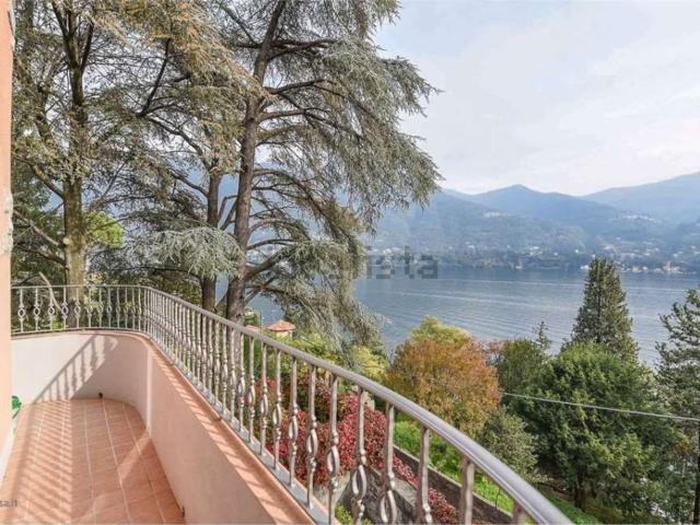 Casa in vendita a Carate Urio, Como