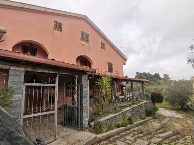Casa in vendita a Enna, Sicilia