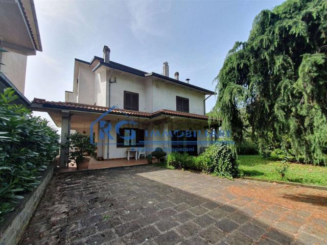 Casa in vendita a Vetralla, Lazio