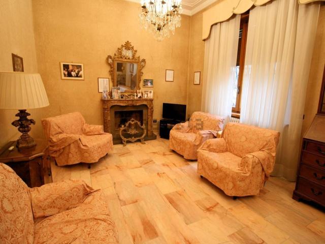 Casa in vendita a Montecatini Alto, Montecatini Terme