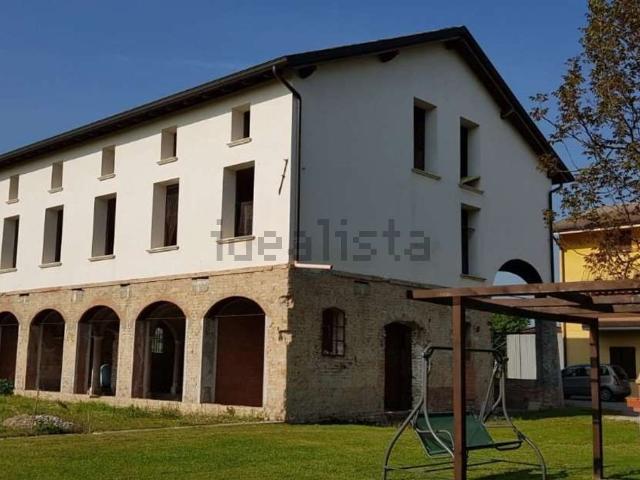 Casa in vendita a Coviolo, Re