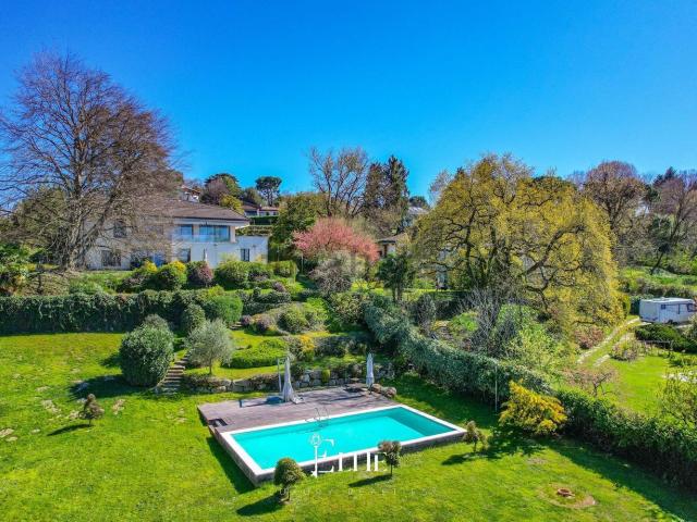 Casa in vendita a Buguggiate, Varese