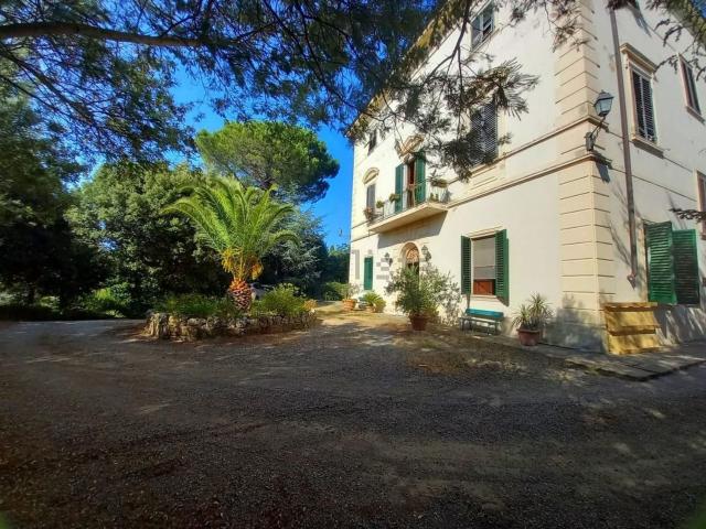 Casa in vendita a Calcinaia, Toscana