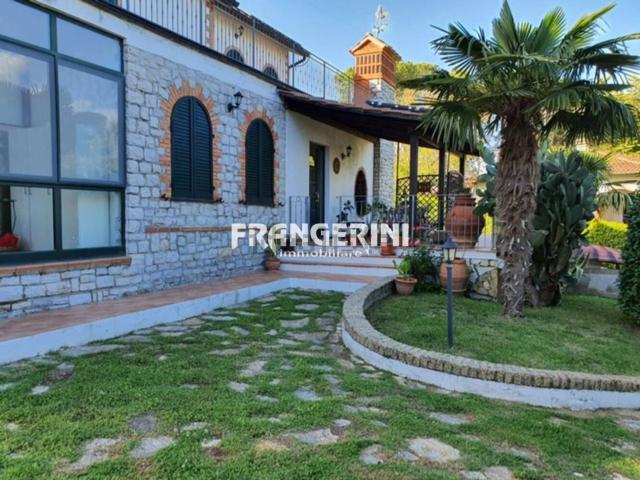 Casa in vendita a Poggio ai Grilli, Collesalvetti