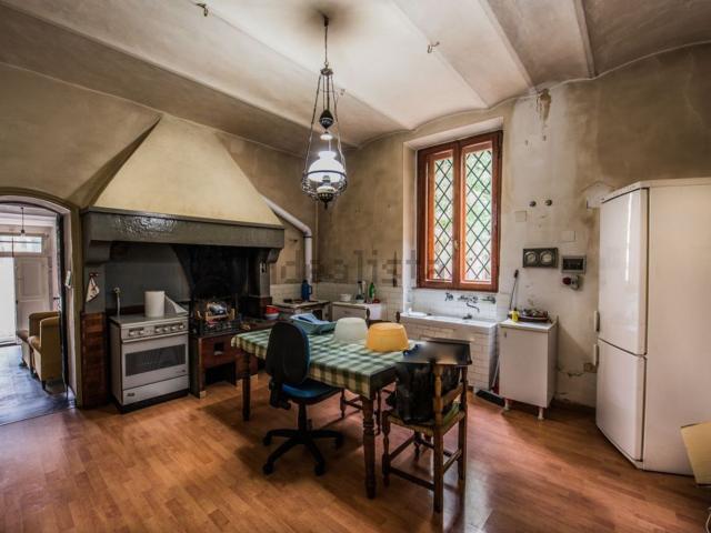 Casa in vendita a Palazzo Del Pero, Toscana
