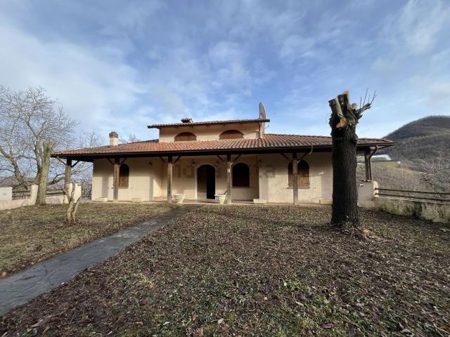Casa in vendita a Ceretolo, Neviano degli Arduini