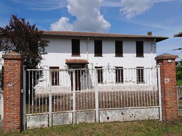 Casa in vendita a Ziano Piacentino, Reggio Emilia